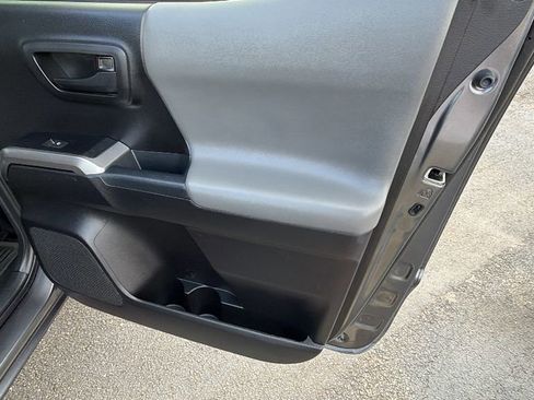 Used 2021 Toyota Tacoma SR5 image 17