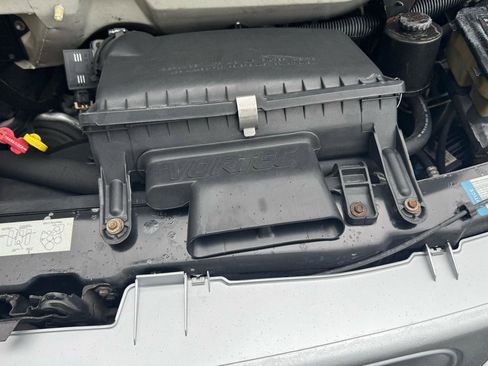 Used 2000 GMC Savana 3500 Extended Passenger RWD image 37