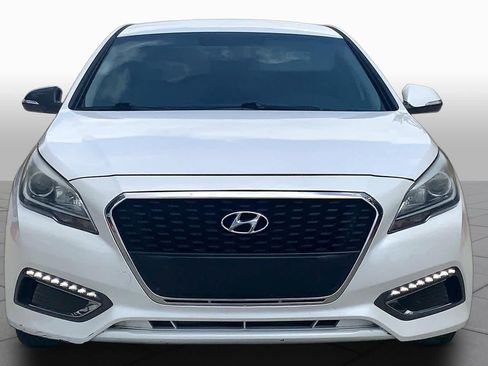 Used 2016 Hyundai Sonata SE FWD image 4