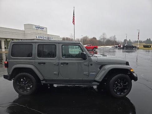 Used 2023 Jeep Wrangler Unlimited Sahara w/ Cold Weather Group image 5