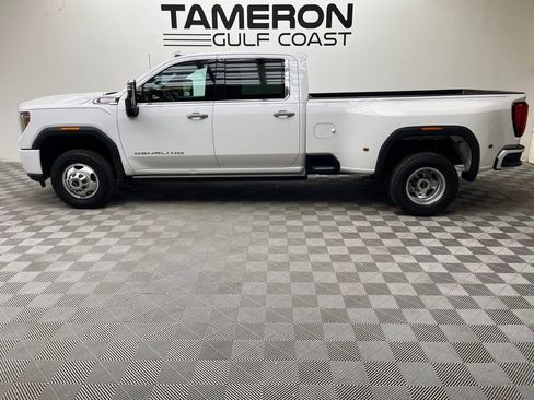 Used 2023 GMC Sierra 3500 Denali w/ Denali Ultimate Package AWD/4WD image 4