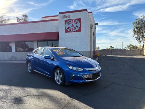 Used 2018 Chevrolet Volt LT w/ LT Driver Confidence Package image 2