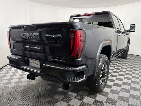 New 2026 GMC Sierra 2500 Denali Ultimate AWD/4WD image 6