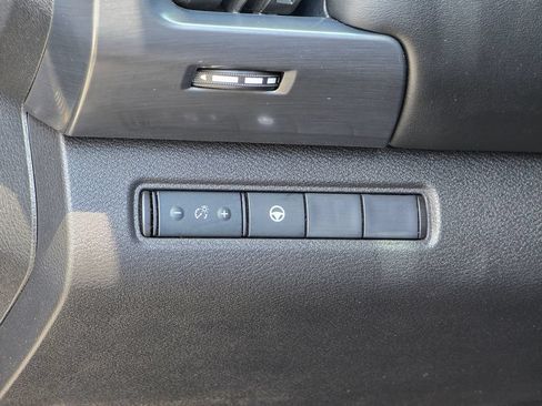 Used 2024 Nissan Pathfinder Rock Creek AWD/4WD image 38