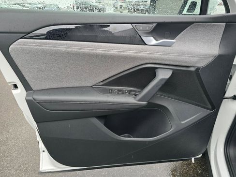 New 2026 Volkswagen Tiguan S image 33