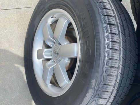 Used 2010 Nissan Titan PRO-4X w/ Pro-4x Leather Pkg image 13