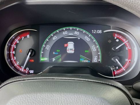 Used 2025 Toyota RAV4 XLE w/ Convenience Package image 18