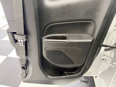 Used 2022 Chevrolet Colorado LT w/ Fleet Safety Package image 26