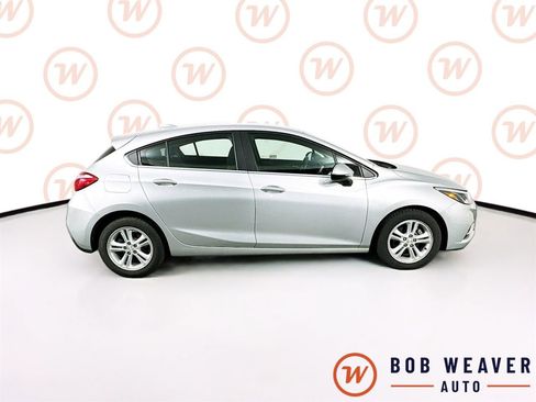 Used 2018 Chevrolet Cruze LT FWD image 8