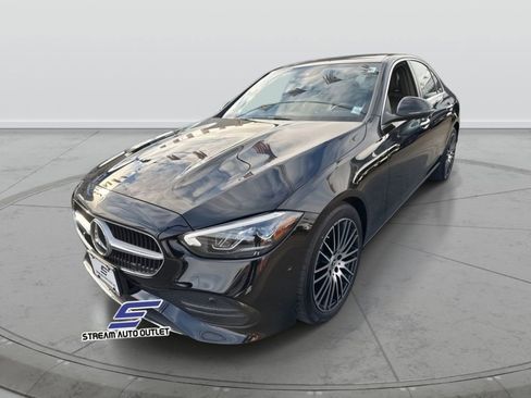 Used 2025 Mercedes-Benz C 300 4MATIC Sedan image 5
