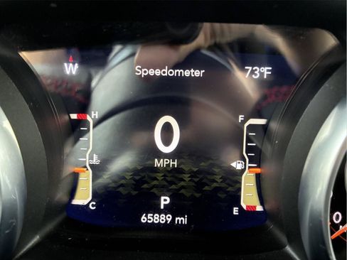 Used 2023 Jeep Gladiator Rubicon w/ LED Lighting Group AWD/4WD image 17