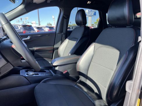 Used 2023 Ford Escape ST-Line Select image 13