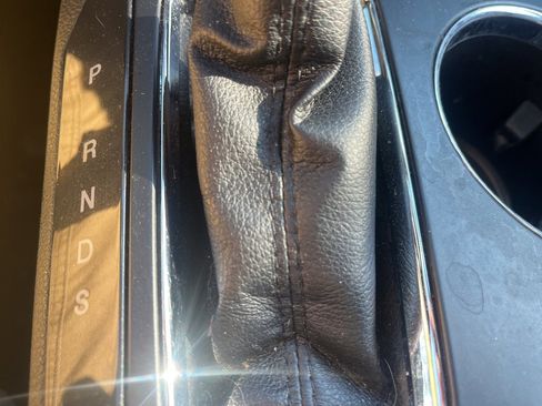 Used 2018 Ford Explorer Limited w/ Equipment Group 301A image 18