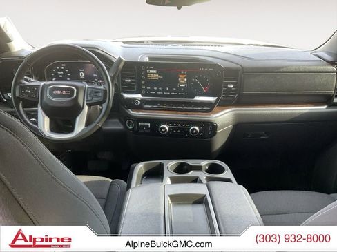 Used 2024 GMC Sierra 1500 Elevation image 10