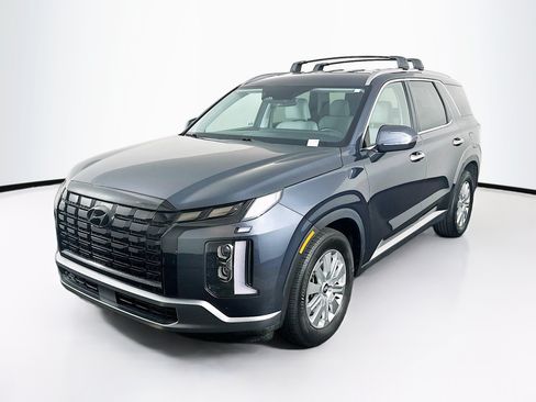 Used 2024 Hyundai Palisade SEL FWD image 3