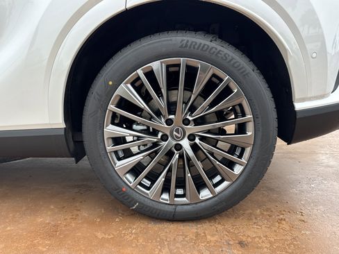 New 2026 Lexus RX 450h RX 450h+ Luxury image 7