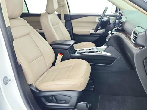 Used 2022 Ford Explorer Limited image 35