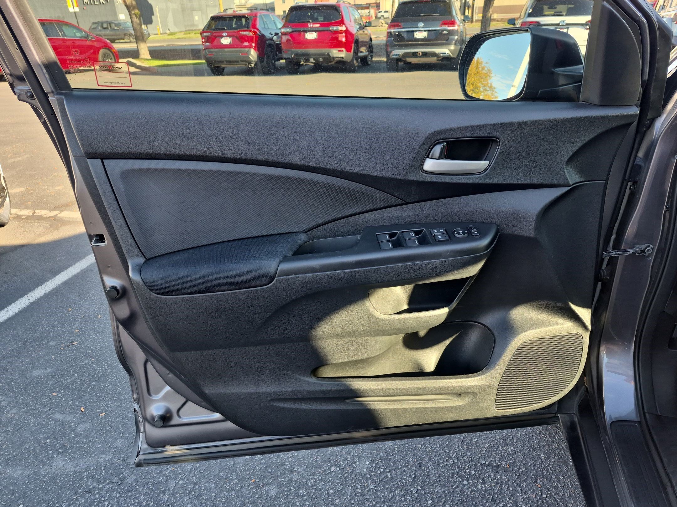 Used 2015 Honda CR-V LX image 14