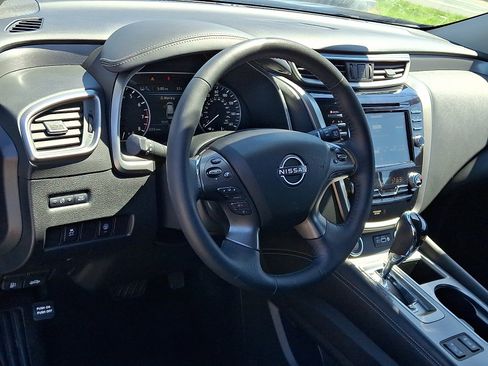 Certified 2024 Nissan Murano SV w/ SV Midnight Edition Package AWD/4WD image 18