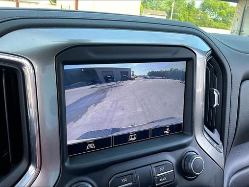 Used 2022 Chevrolet Silverado 2500 LTZ w/ LTZ Plus Package image 15