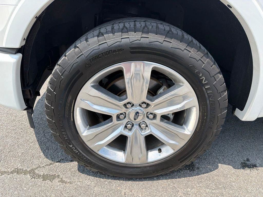 Used 2017 Ford F150 Platinum w/ Equipment Group 701A Luxury AWD/4WD image 11
