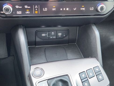 New 2026 Kia Sportage SX image 18