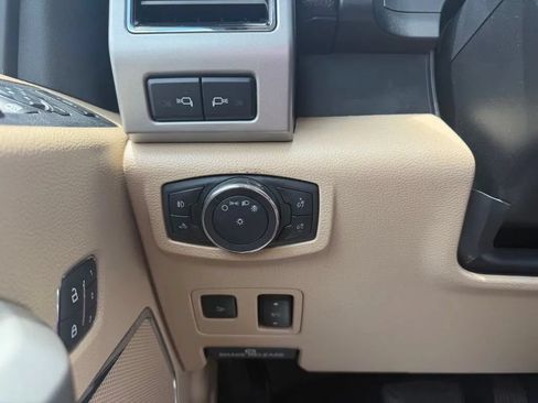 Used 2019 Ford F350 Lariat w/ Lariat Ultimate Package AWD/4WD image 14