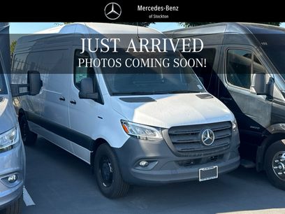 New 2024 Mercedes-Benz eSprinter 170 Cargo