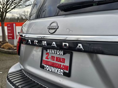 Certified 2024 Nissan Armada SV image 10