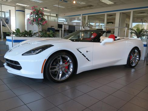 Used 2019 Chevrolet Corvette Stingray Convertible w/ 2LT Preferred Equipment Group image 5
