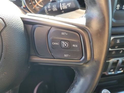 Used 2021 Jeep Wrangler Sport image 23