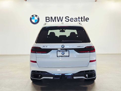 New 2026 BMW X7 xDrive40i w/ Executive Package image 5