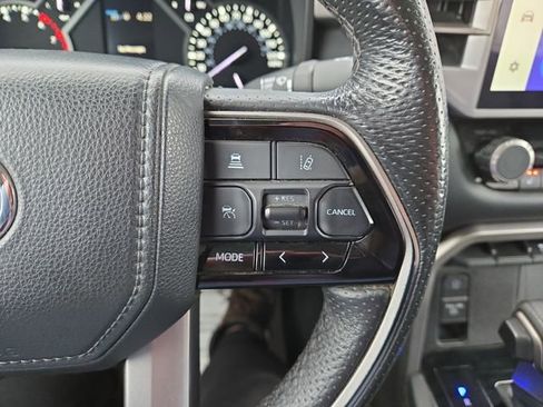 Used 2023 Toyota Tundra Limited image 19