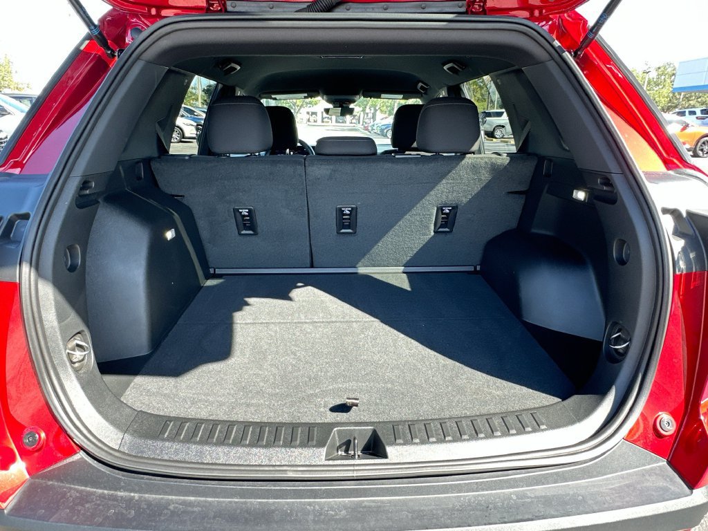 Certified 2026 Chevrolet Equinox LT w/ Safety and Technology Package FWD image 24