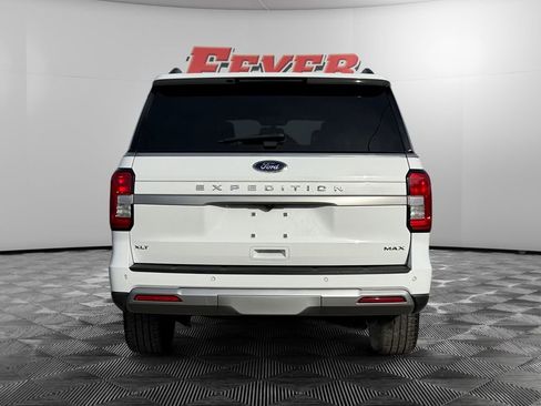 Used 2024 Ford Expedition Max XLT image 4