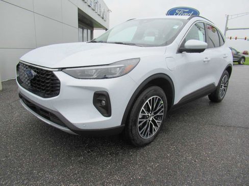 New 2025 Ford Escape SE w/ PHEV Premium Package image 1