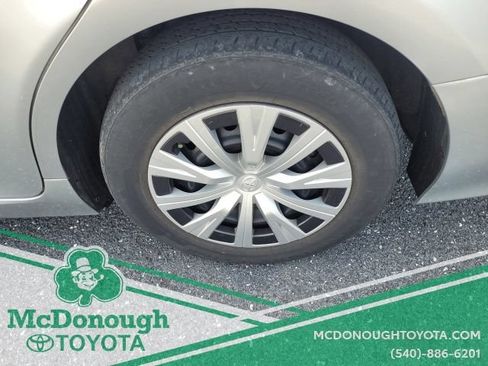 Used 2022 Toyota Camry LE FWD image 14