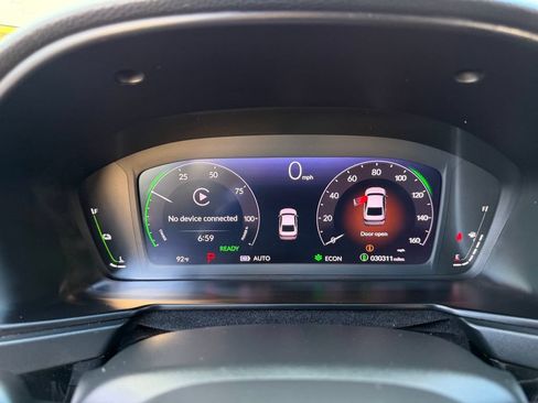 Used 2025 Honda Accord Sport image 16