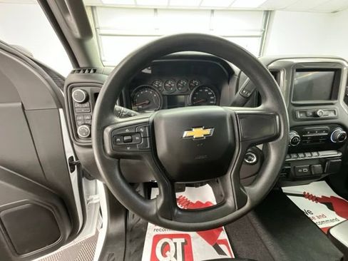 Used 2025 Chevrolet Silverado 2500 W/T w/ WT Convenience Package AWD/4WD image 6
