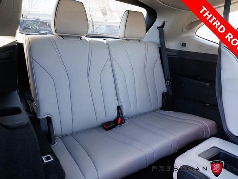 Used 2024 Acura MDX SH-AWD w/ Advance Package image 5