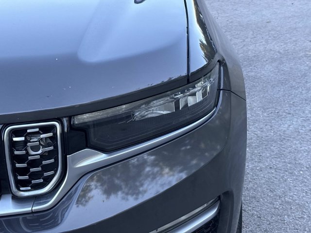 Used 2022 Jeep Grand Cherokee Summit AWD/4WD image 10