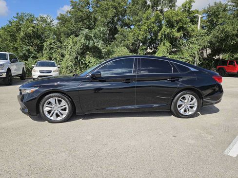 Used 2020 Honda Accord LX image 4