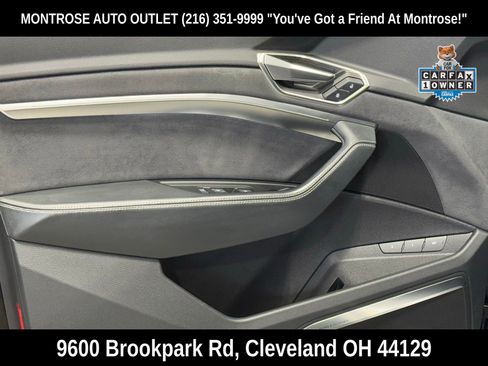 Used 2022 Audi e-tron S Premium Plus image 12