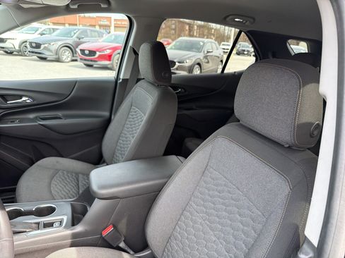 Used 2018 Chevrolet Equinox LT image 14