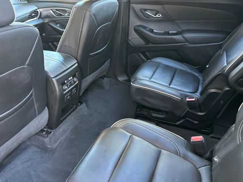 Used 2023 Chevrolet Traverse Premier w/ Redline Edition image 29