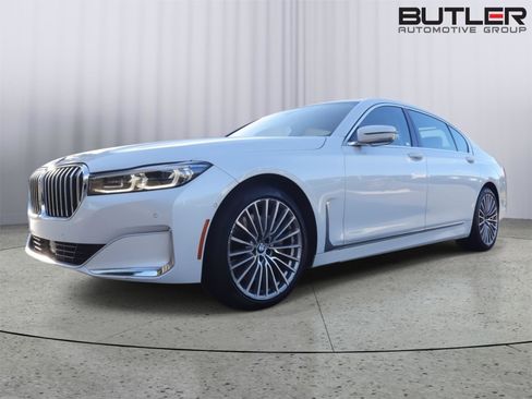 Used 2022 BMW 750i xDrive w/ Luxury Rear Seating Package AWD/4WD image 36