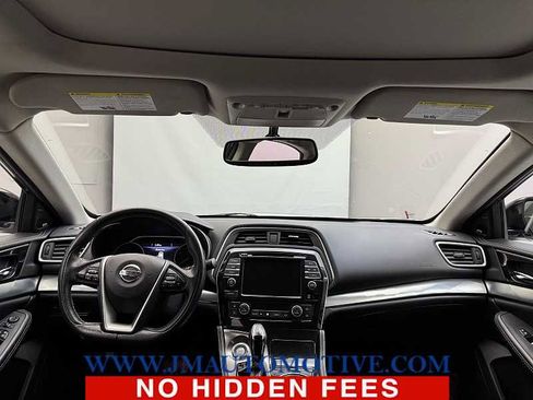 Used 2019 Nissan Maxima 3.5 SL w/ Floor Mat Group image 11