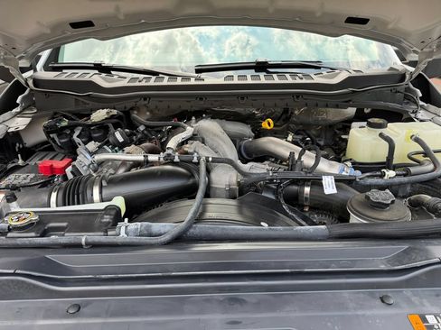 Used 2025 Ford F450 Lariat w/ FX4 Off-Road Package AWD/4WD image 19