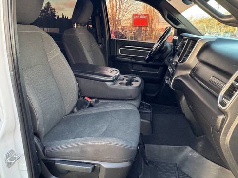 Used 2020 RAM 2500 Big Horn w/ Level 1 Equipment Group image 9