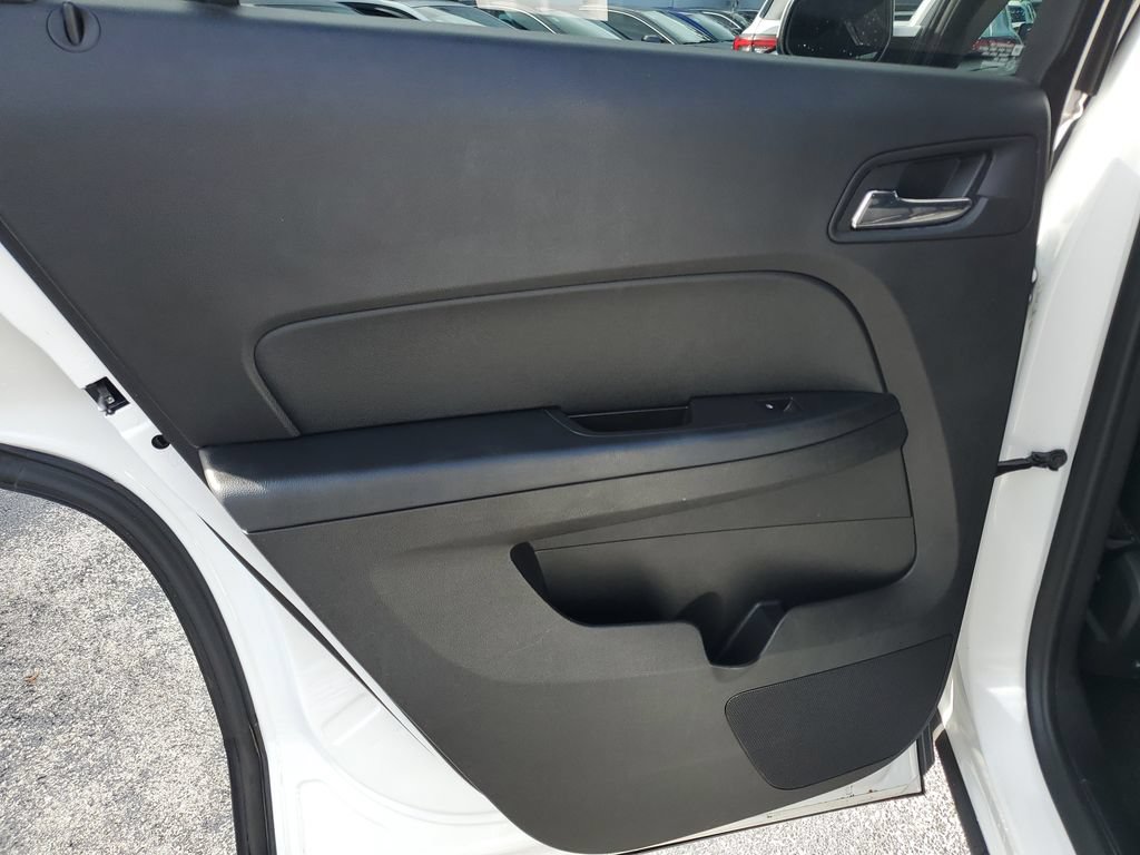 Used 2017 GMC Terrain SLE FWD image 11